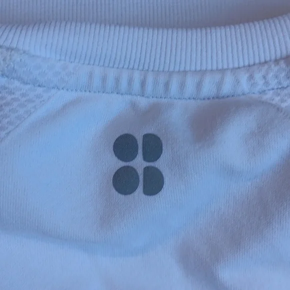 NWOT Sweaty Betty Seamless Workout White Short Sleeve Top Size XS - Picture 3 of 6